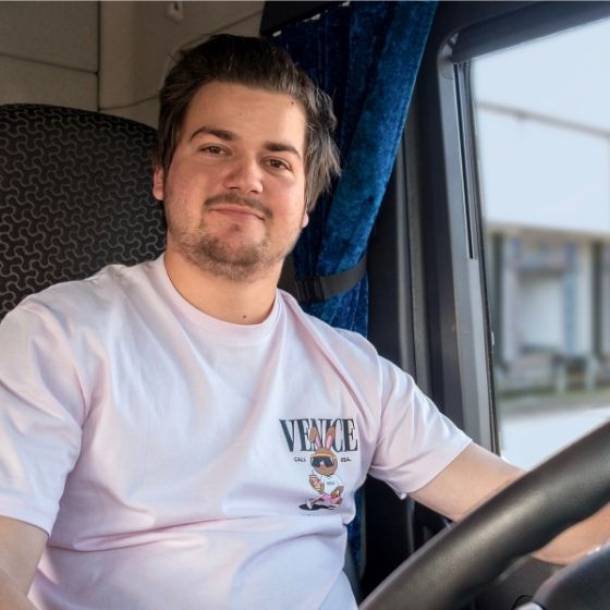 Via een omleiding van bijrijder naar CE-chauffeur